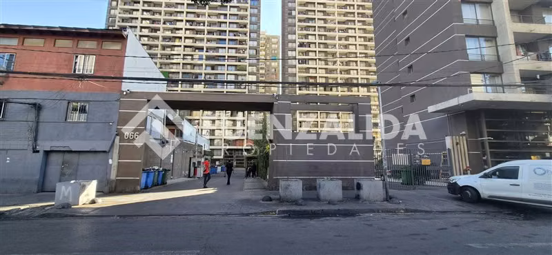 Departamento en arriendo de 2 dorm. en Estación Central