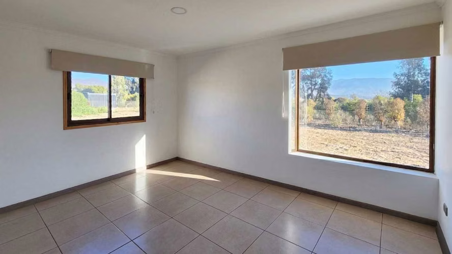 Arriendo casa en parcela 4D/3B/estacionamientos (175468)