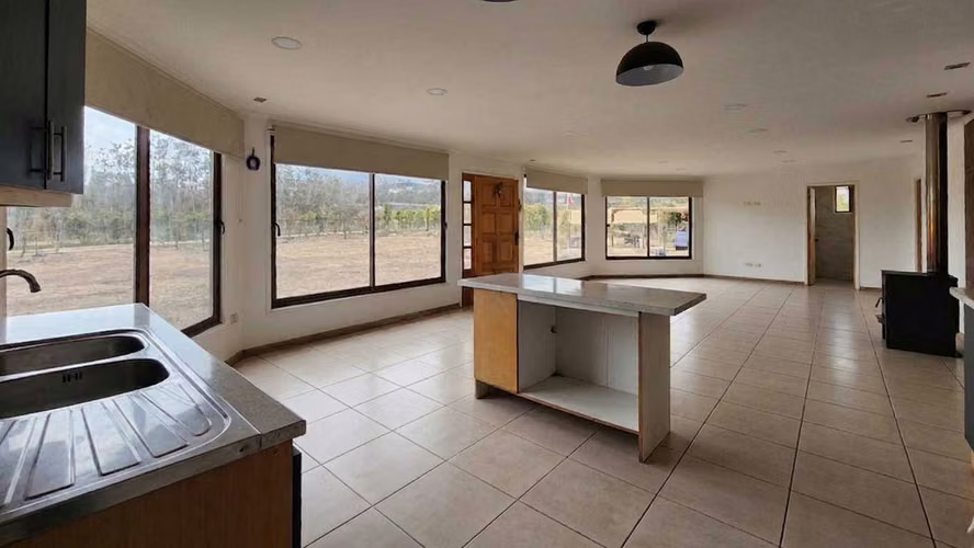 Arriendo casa en parcela 4D/3B/estacionamientos (175468)