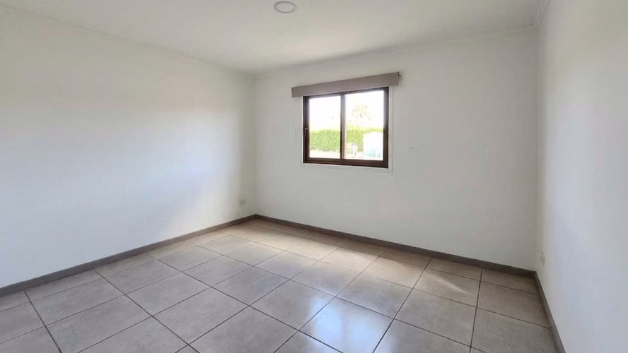Arriendo casa en parcela 4D/3B/estacionamientos (175468)