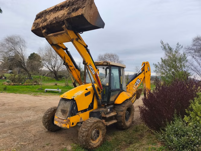 Retroexcabadora JCB 3c plus