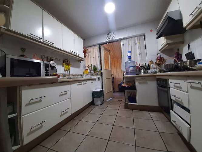 Amplia casa en Mirador de la Bahía (9374)