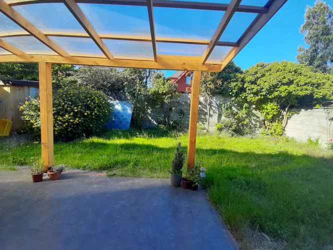Amplia casa en Mirador de la Bahía (9374)