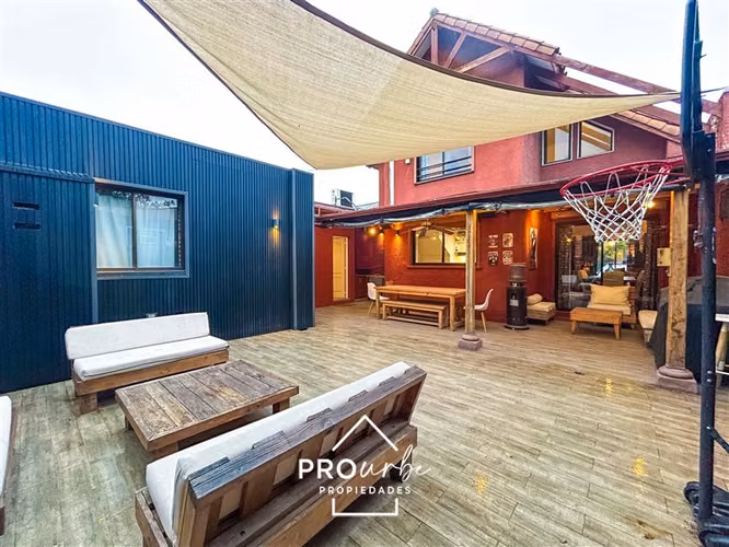 Casa en venta de 5 dorm. en Las Condes