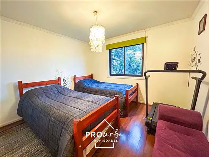 Casa en venta de 5 dorm. en Las Condes