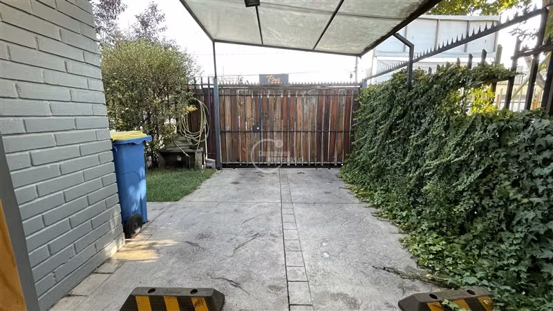 Casa en venta de 3 dorm. 2 Baños 1 Piso en La Florida