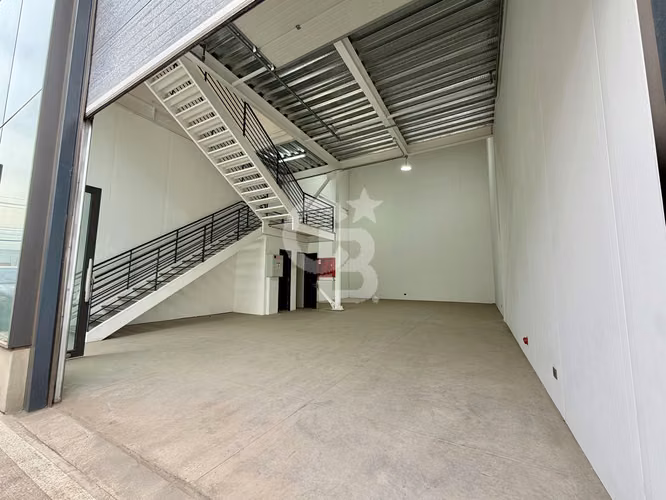 Bodegas Exclusivas en Quilicura: Modernas y Seguras - Imagen 3