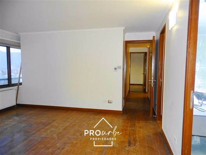 Departamento en venta de 4 dorm. en Las Condes