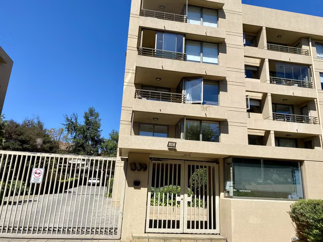 Se Arrienda Gran Departamento Edificio Alta Cumbre