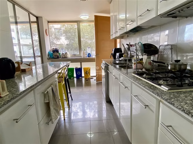 Departamento en venta de 4 dorm. en Las Condes San Damian