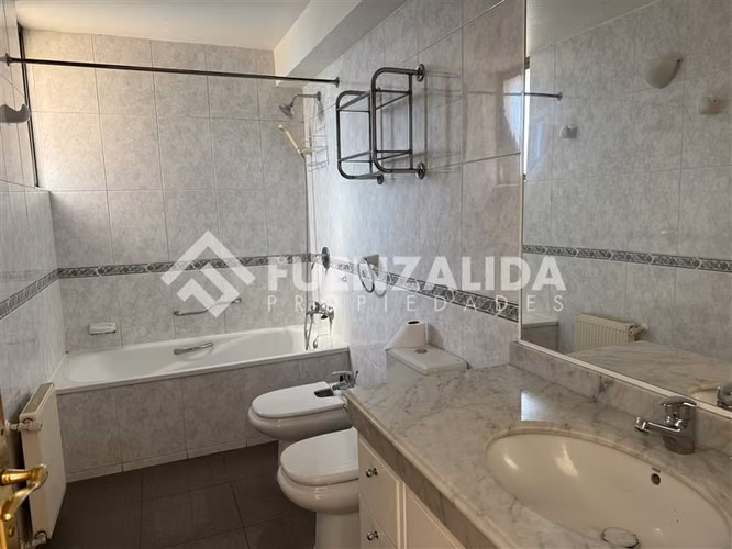 Departamento en arriendo de 4 dorm. en Viña del Mar
