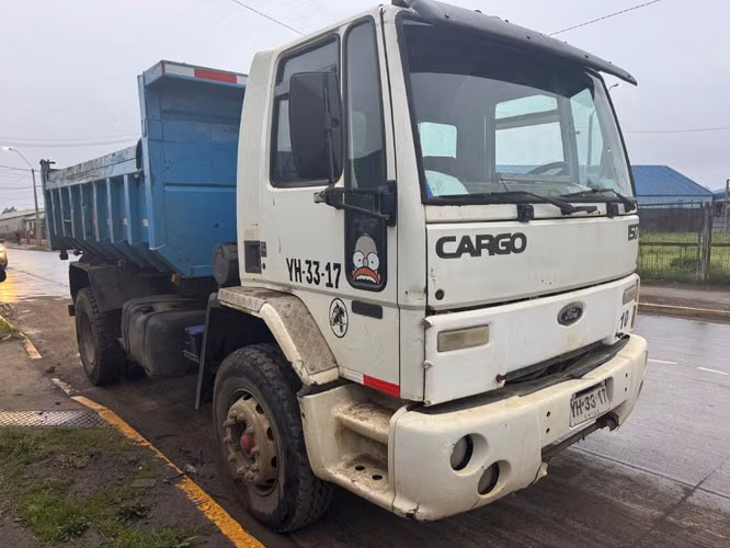 Camión tolva Ford cargo 1517