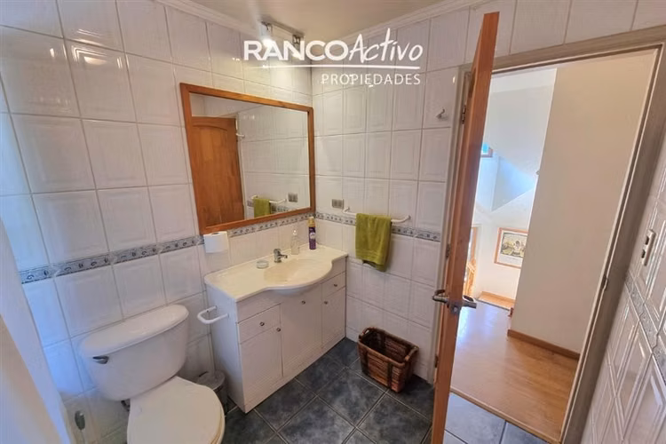 Se vende gran casa 4D5B en Condomino Las Lomas, Puerto Varas