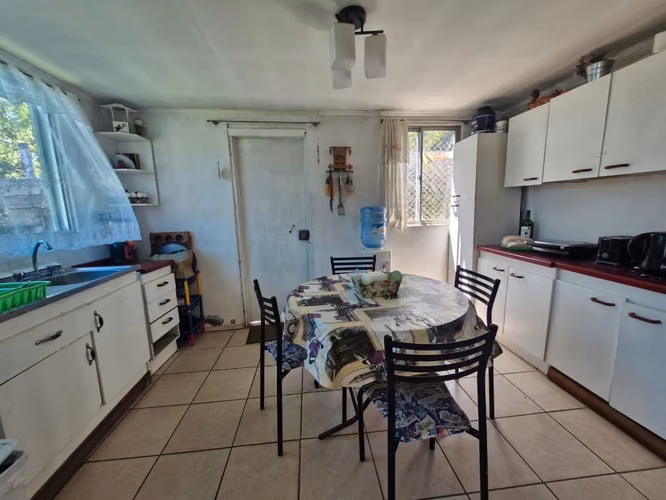 Grace Kelm Vende, Casa 177 m2/ 477m2 terr/5 d/ 2bañ/ piscina y quinch en Quinta Normal