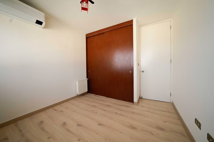 Amplio departamento en excelente ubicación. (175489)