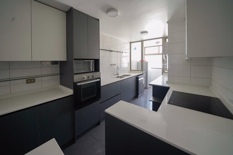 Amplio departamento en excelente ubicación. (175489)