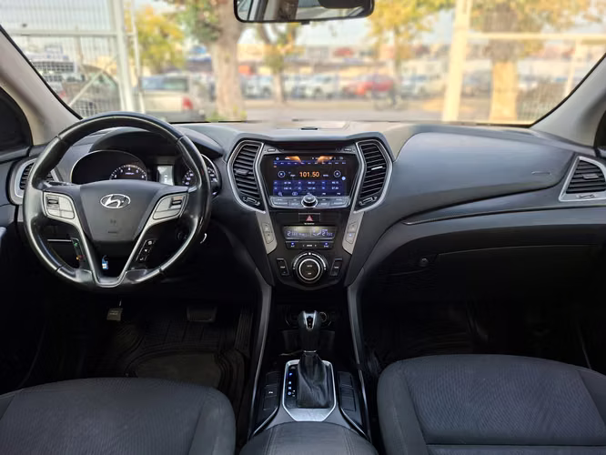 HYUNDAI SANTA FE GLS 2018 BENCINA AT
