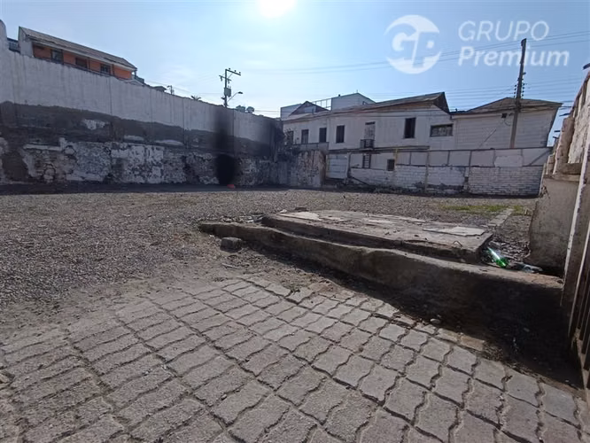 Venta de Sitio Comercial en Coquimbo 700m2 en Esquina