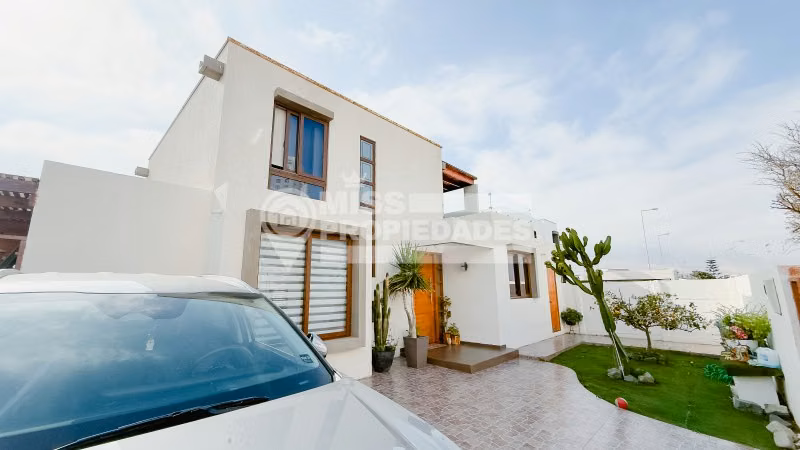 VENDE CASA CONDOMINIO OJOS DEL SALAR ANTOFAGASTA