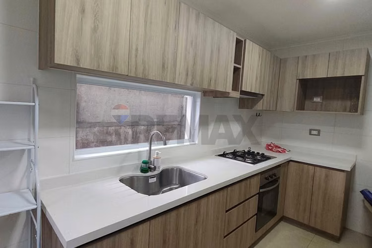 Casa moderna y segura en condominio de san pedro
