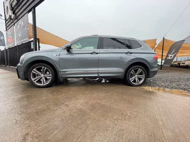 VOLKSWAGEN TIGUAN R-LINE 4X4 2.0 2022