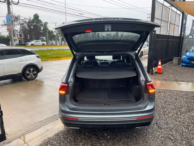 VOLKSWAGEN TIGUAN R-LINE 4X4 2.0 2022