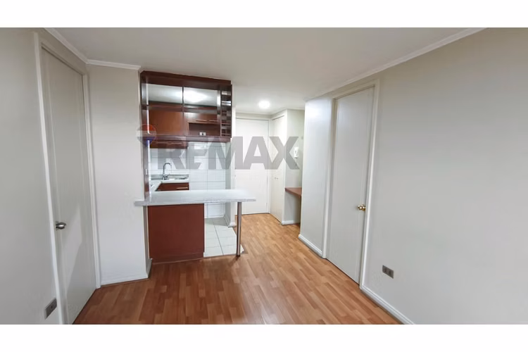 Oportunidad de venta, depto 2d, 2b. est central
