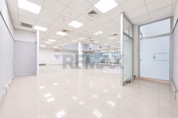 Edif. aislado 467 m² | 8 estac subterraneos