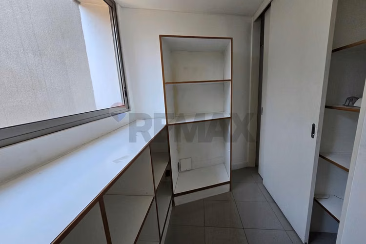 Exclusivo penthouse en el golf ! 4d + sala