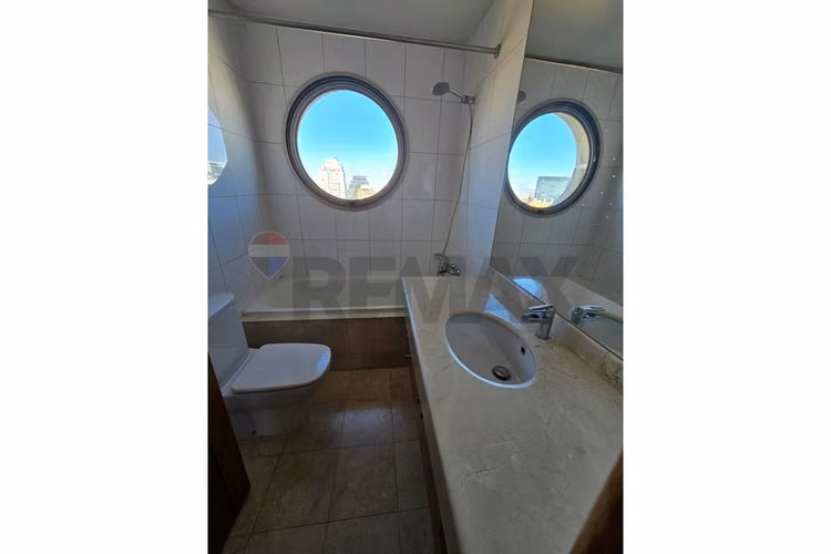 Exclusivo penthouse en el golf ! 4d + sala