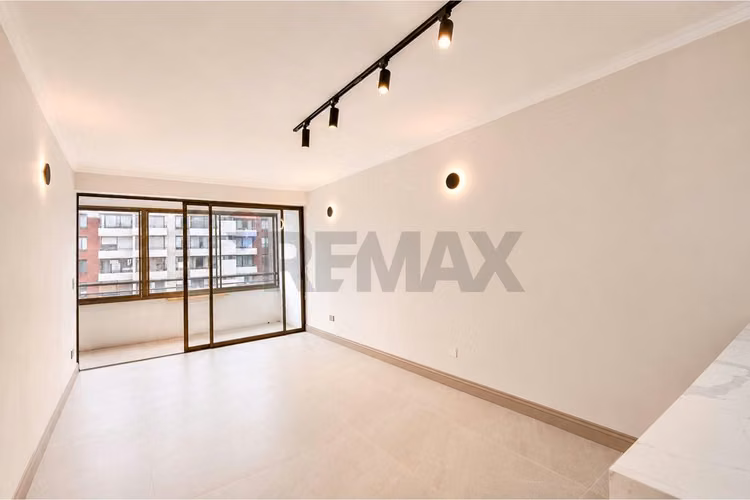 Venta luminoso depto ! 2d +2b las condes