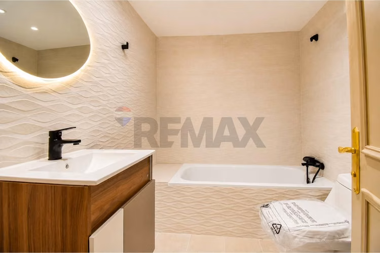 Venta luminoso depto ! 2d +2b las condes