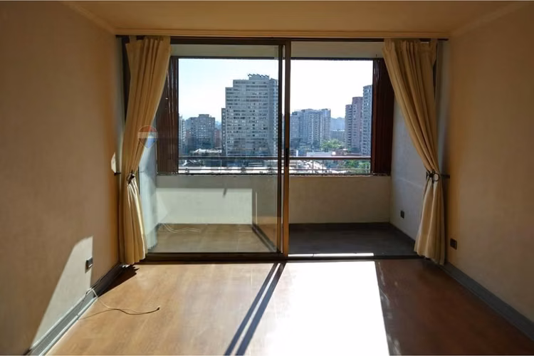 Venta departamento  metro monseñor eyzaguirre