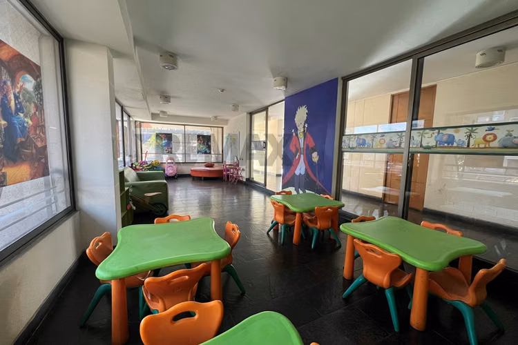 Venta departamento  metro monseñor eyzaguirre
