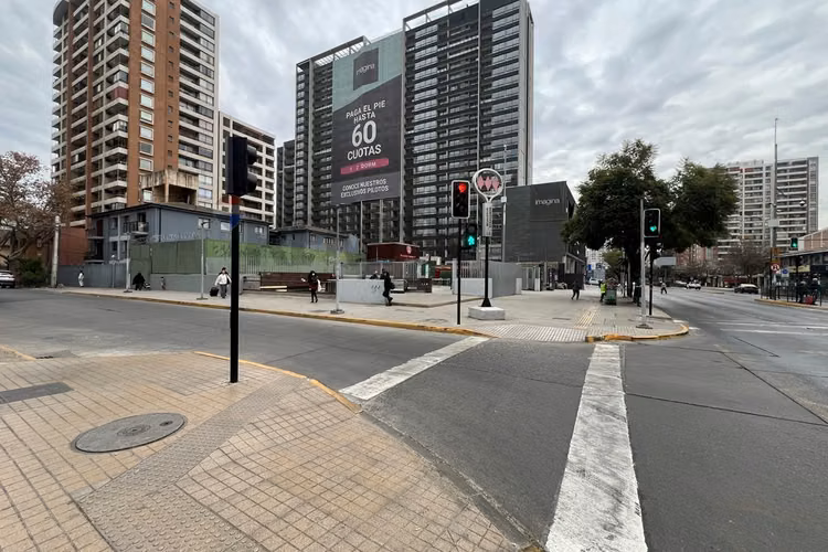 Venta departamento  metro monseñor eyzaguirre