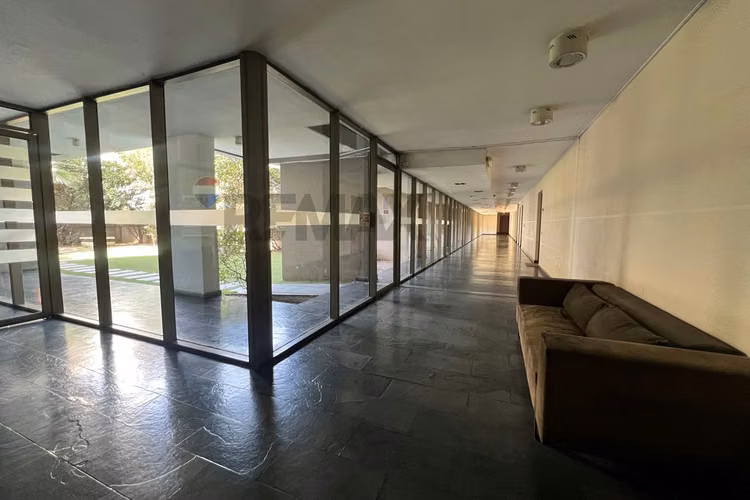 Venta departamento  metro monseñor eyzaguirre