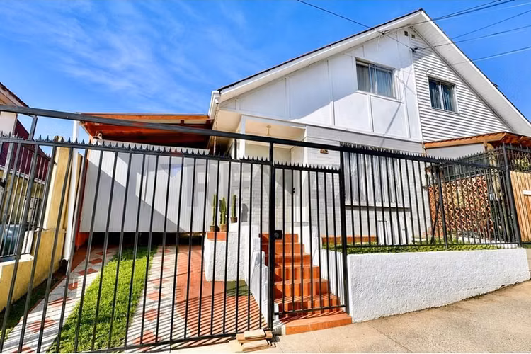 Venta casa pasaje 4d+ 2b