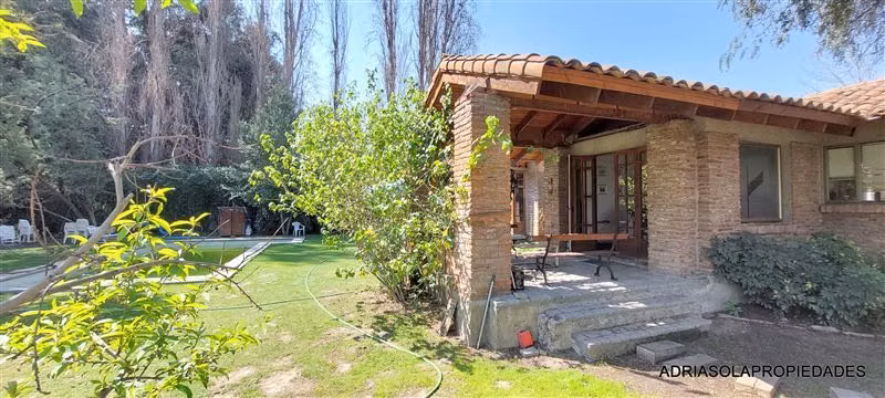 CASA OPORTUNIDAD 4B, estar, servicios más taller con baño 264 mts en 5.017 de terreno - Imagen 9
