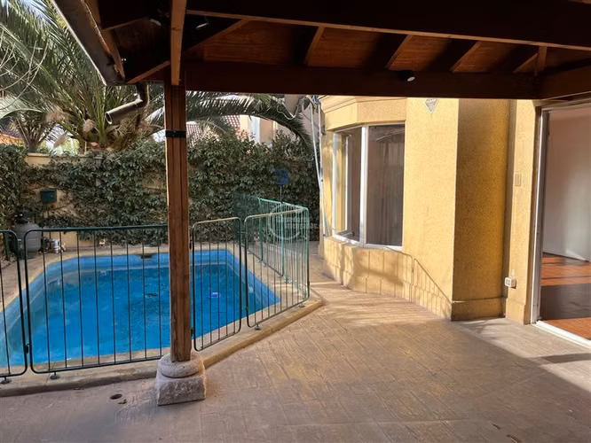 Casa en venta de 3 dorm. en Quilicura