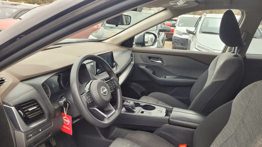 NissanXTRAIL 4X2 7P CVT 2.5 FULL AUT. 2.5 • 4x2 • Automática • 2024 - Imagen 15