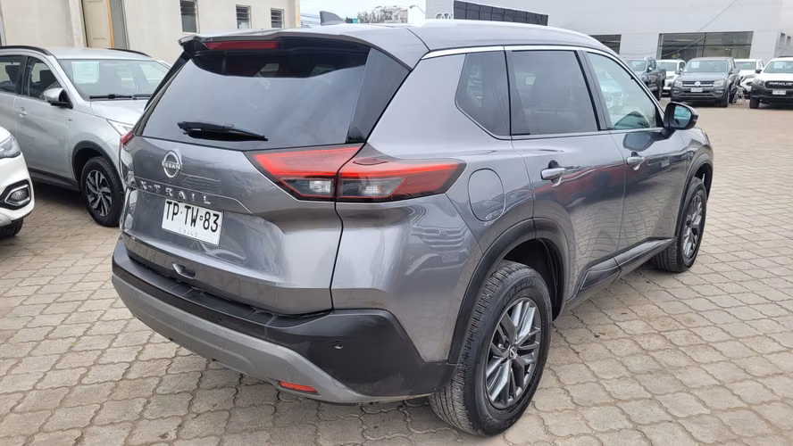 NissanXTRAIL 4X2 7P CVT 2.5 FULL AUT. 2.5 • 4x2 • Automática • 2024 - Imagen 8