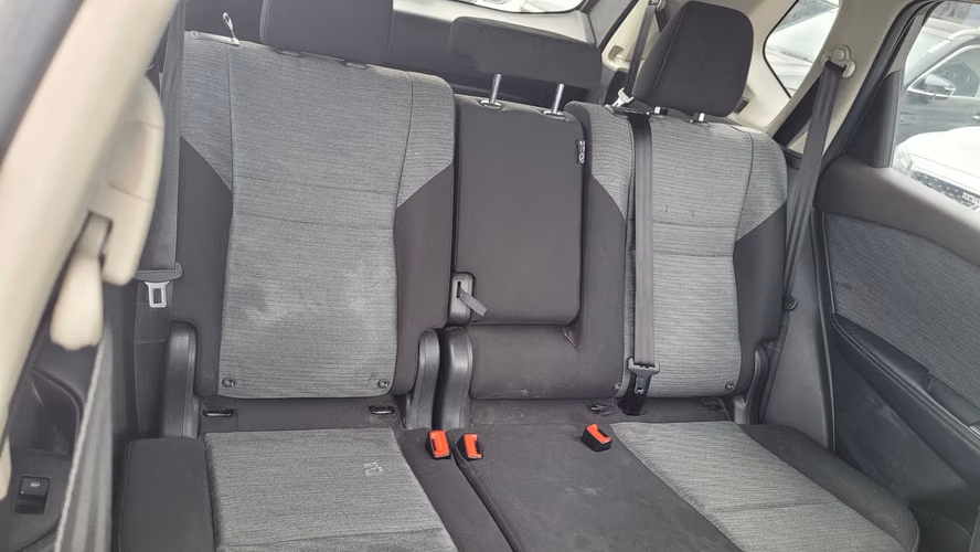 NissanXTRAIL 4X2 7P CVT 2.5 FULL AUT. 2.5 • 4x2 • Automática • 2024 - Imagen 13