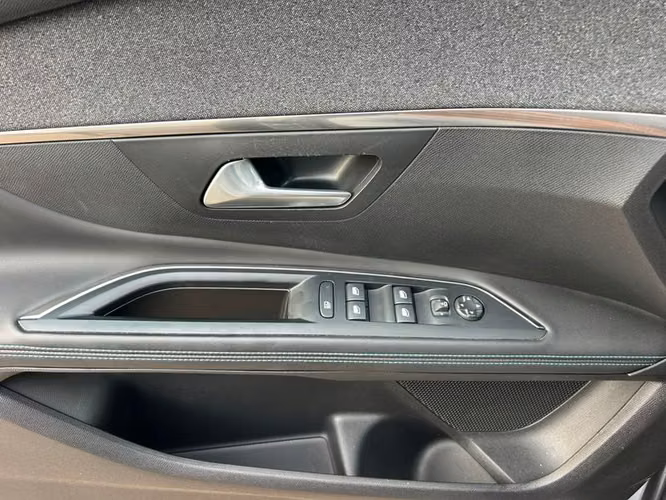 PEUGEOT 5008 ALLURE PACK THP 165 EAT6 - 2023 | 336