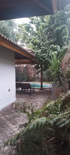 Dos Pisos/Antejardin&Patio&Piscina/Condominio Seguro - Imagen 29