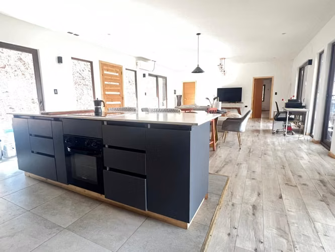 Moderna Casa/Bosque Nativo/Condominio Cerrado