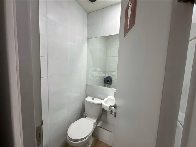Amplia Oficina en arriendo, mejor ubicación de Viña del Mar