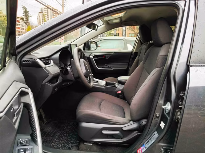 TOYOTA RAV4 2021