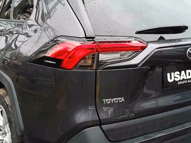 TOYOTA RAV4 2021