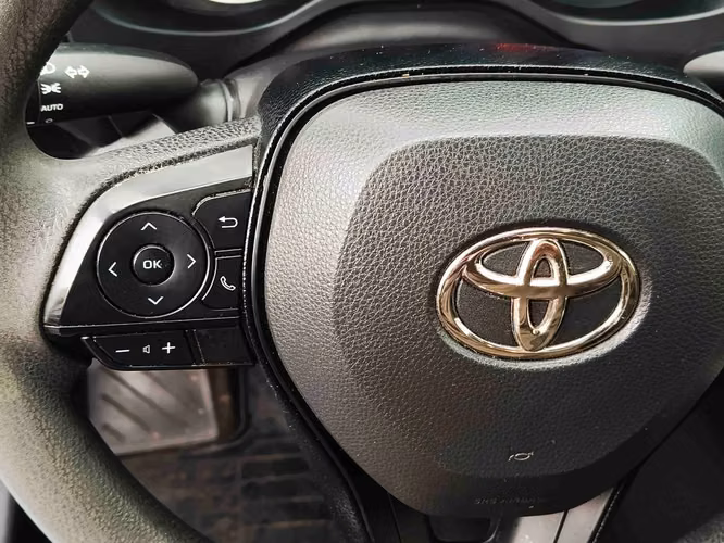 TOYOTA RAV4 2021