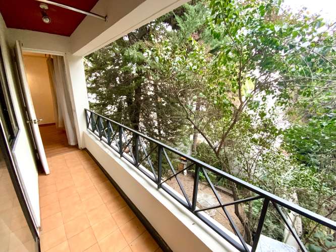 Venta Dpto 2d2b en 3er piso y con bajos gastos. - Imagen 1